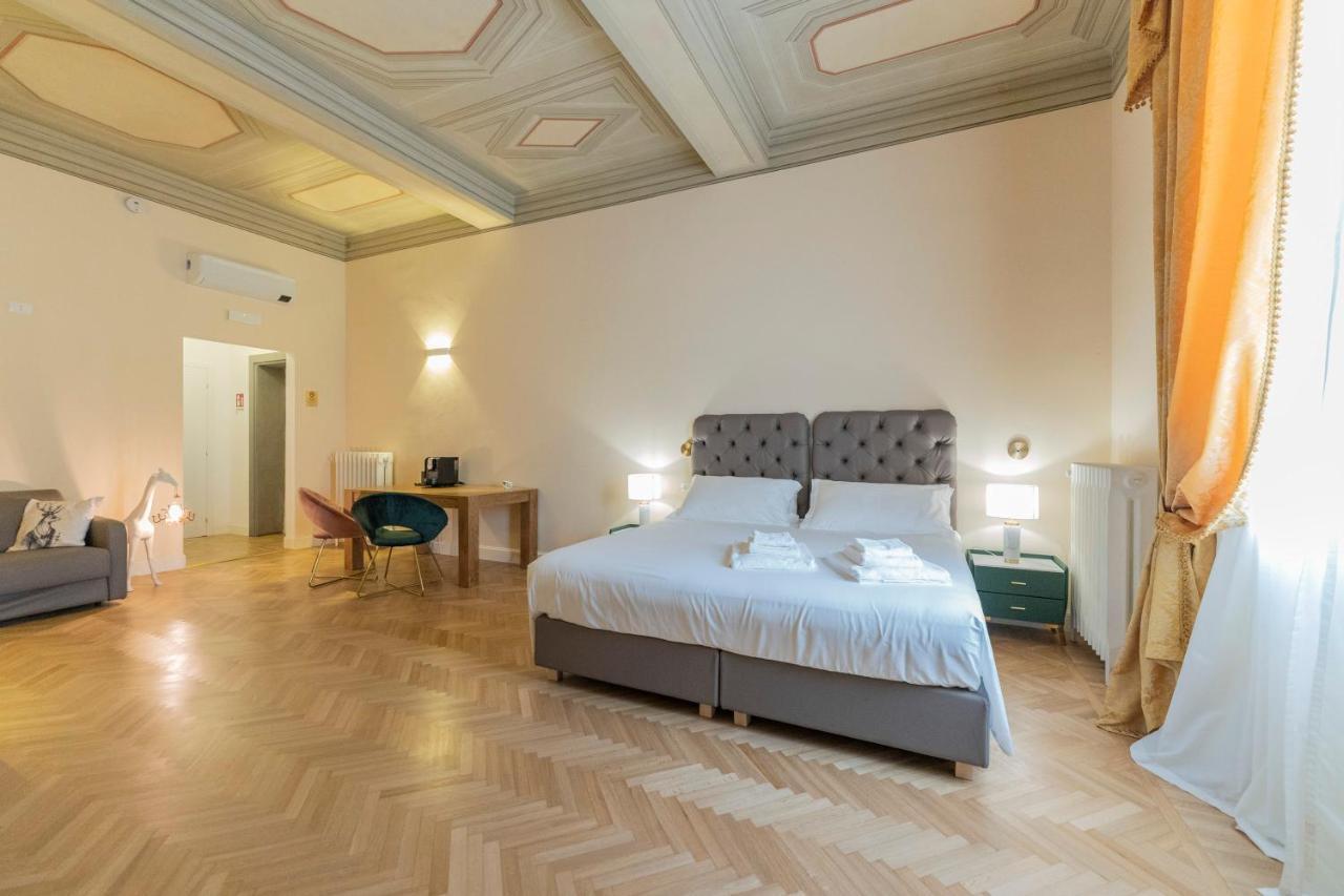Aldrovandi Luxury Suites And Apartment Болонья Екстер'єр фото