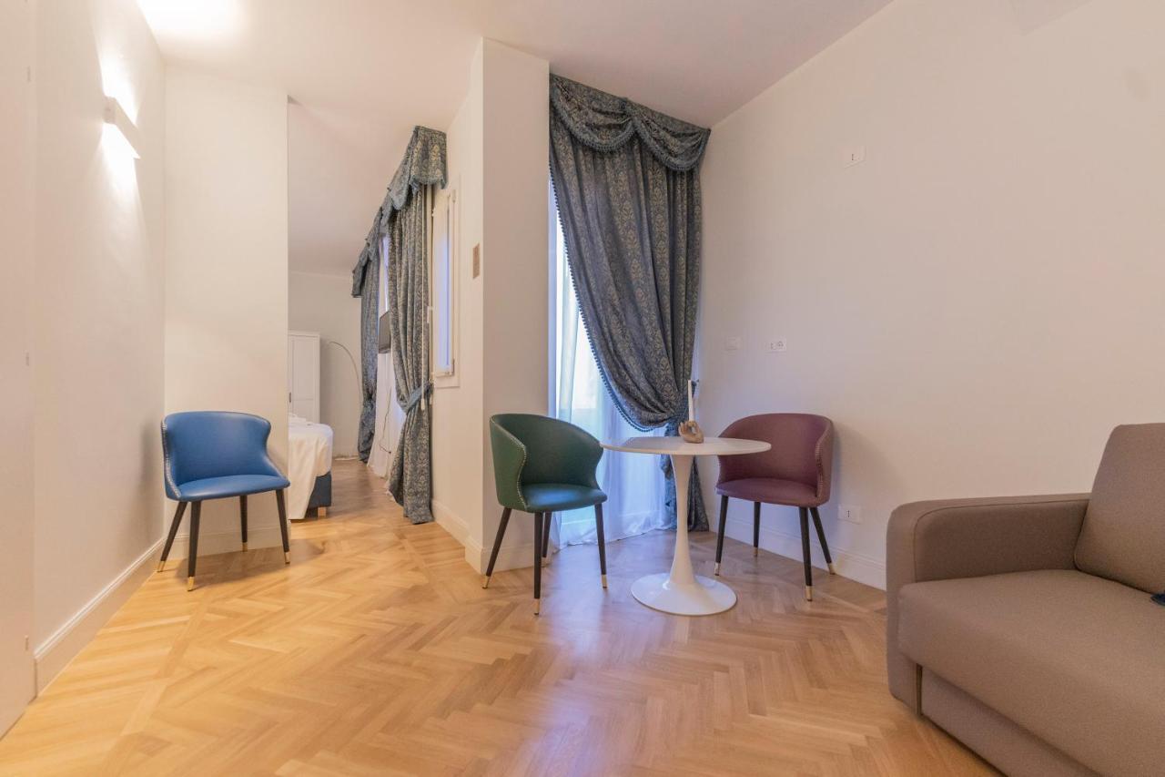 Aldrovandi Luxury Suites And Apartment Болонья Екстер'єр фото