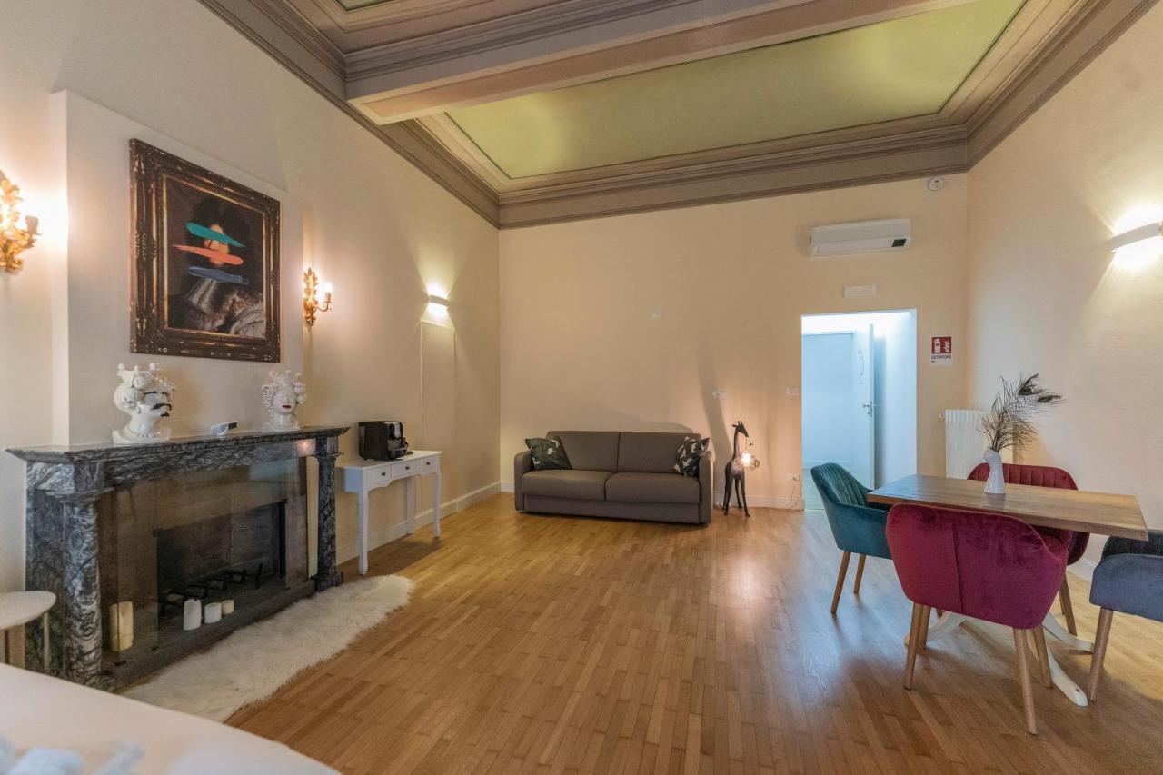 Aldrovandi Luxury Suites And Apartment Болонья Екстер'єр фото