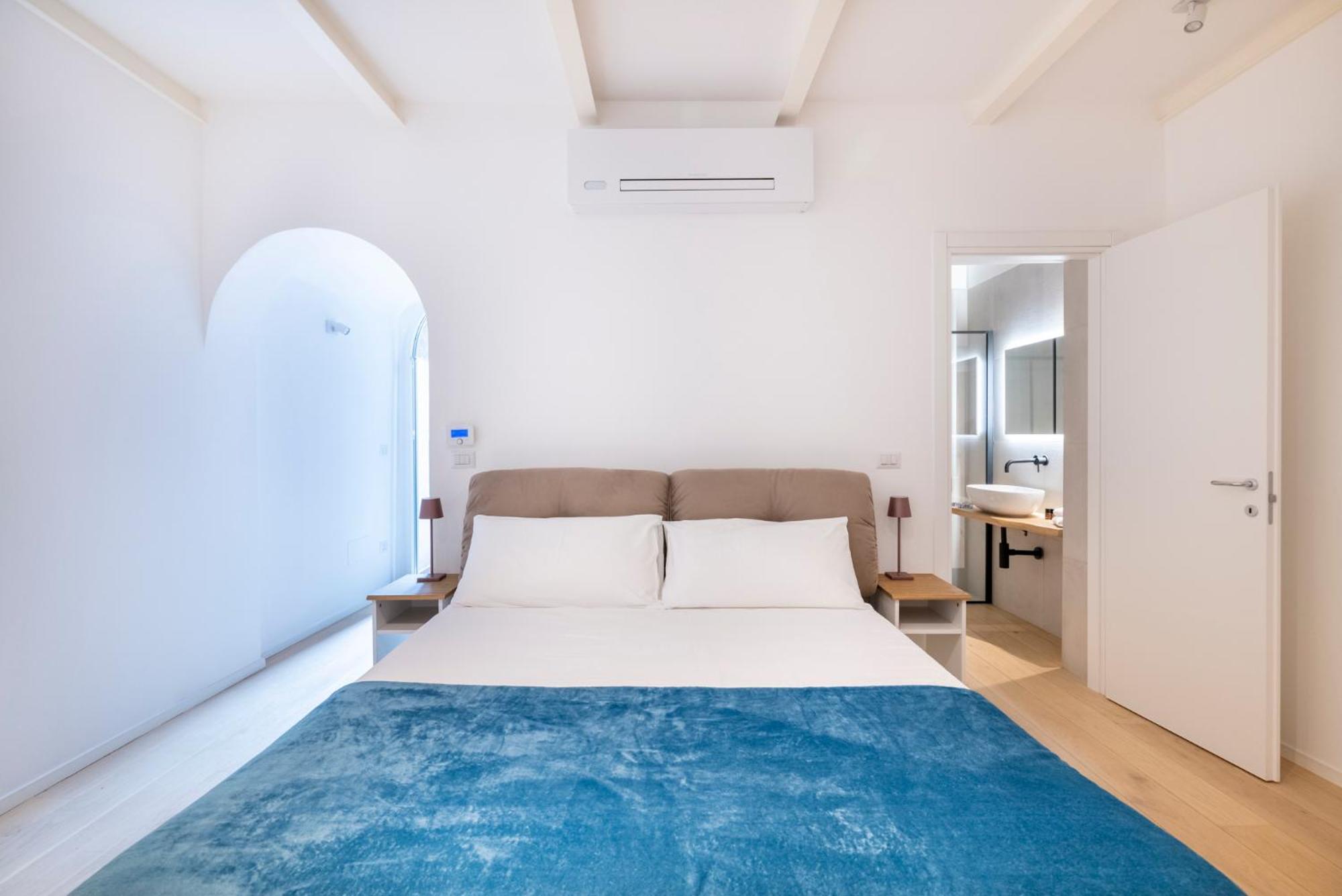 Aldrovandi Luxury Suites And Apartment Болонья Екстер'єр фото