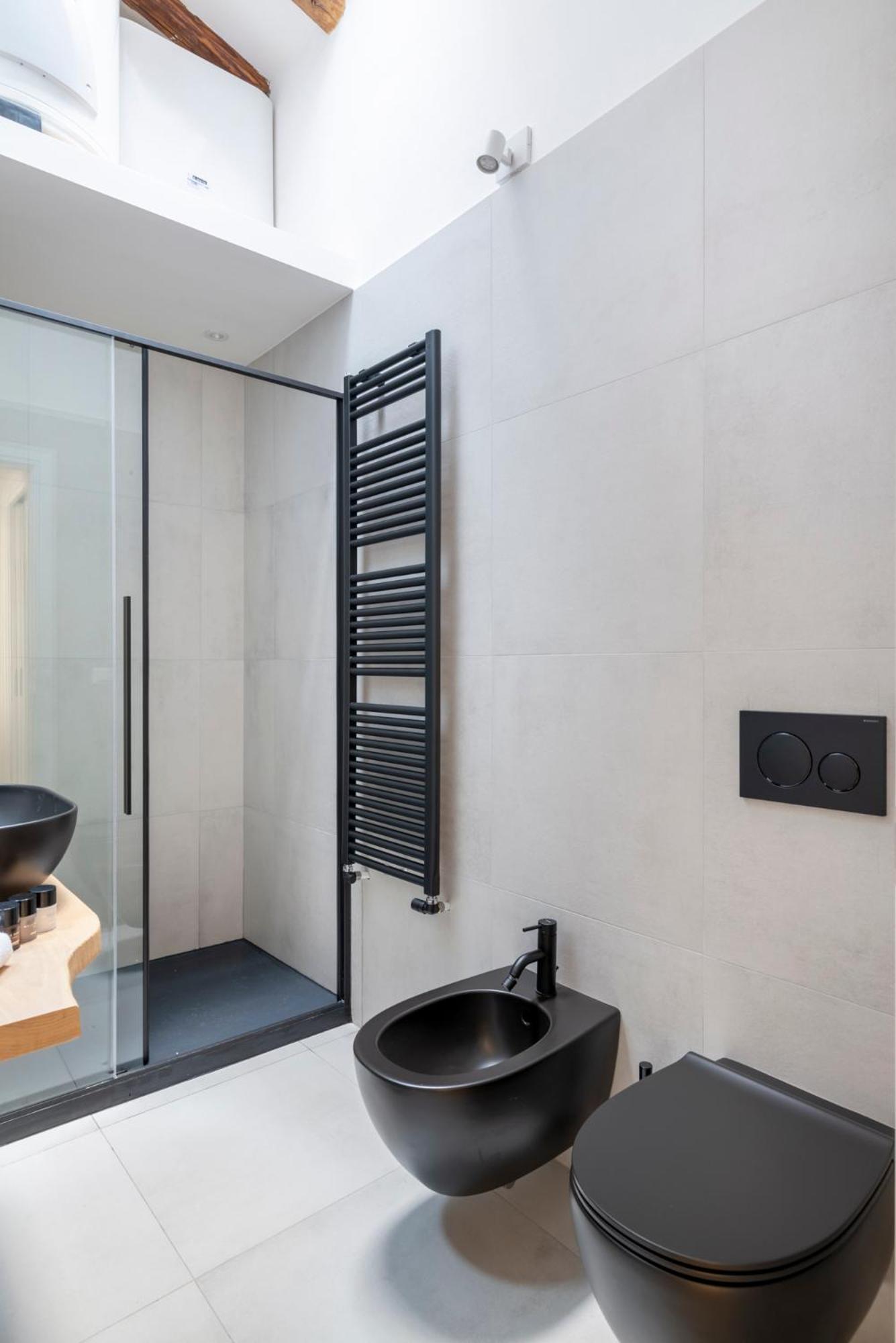 Aldrovandi Luxury Suites And Apartment Болонья Екстер'єр фото