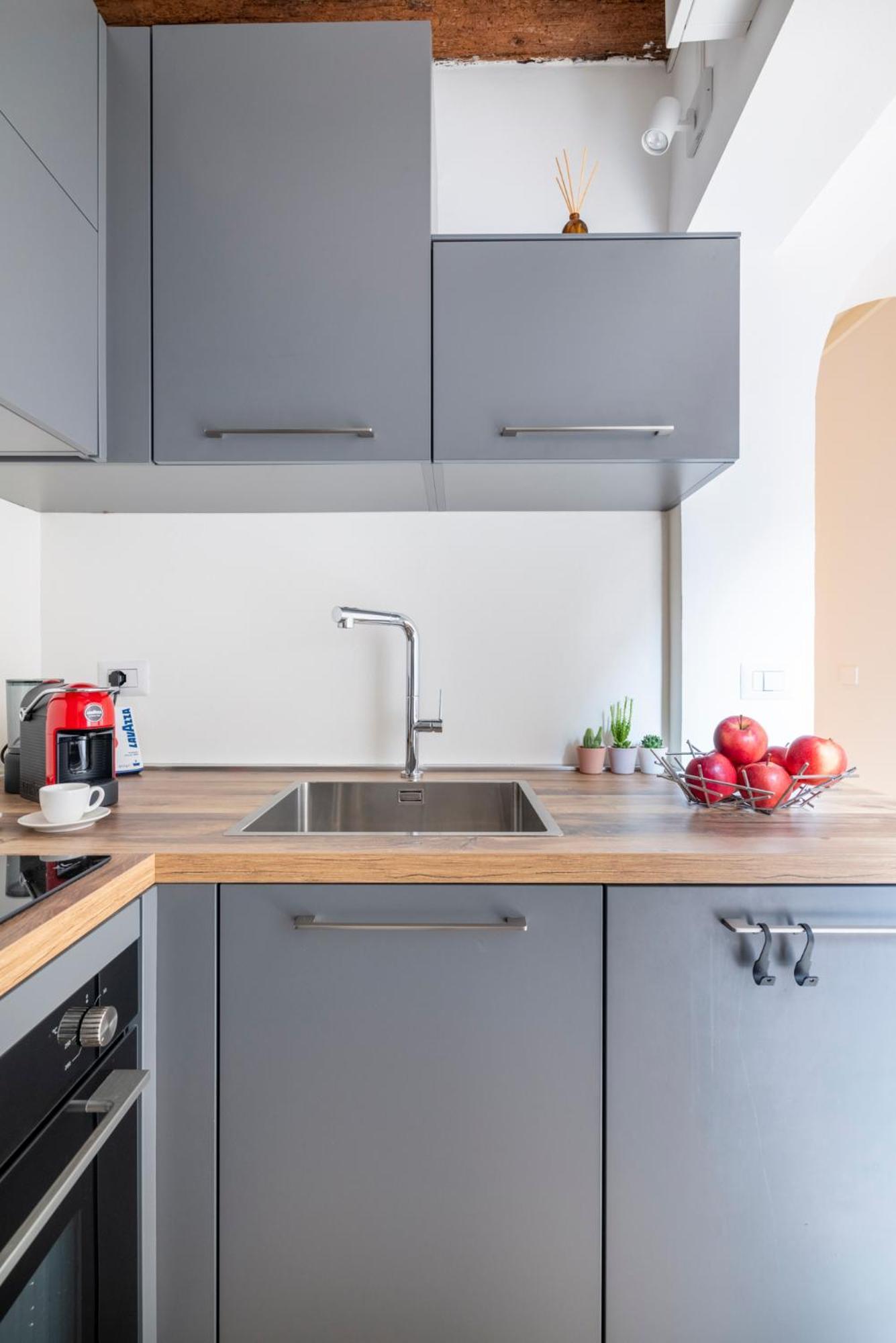 Aldrovandi Luxury Suites And Apartment Болонья Екстер'єр фото