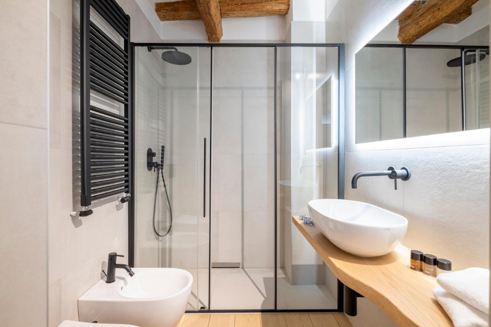 Aldrovandi Luxury Suites And Apartment Болонья Екстер'єр фото